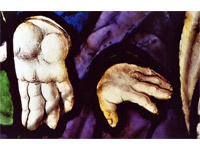 Photographie : Bruxelles, cathédrale Saints-Michel-et-Gudule, marques sur deux pièces de verre du vitrail du Jugement Dernier (cliché I. Lecocq)